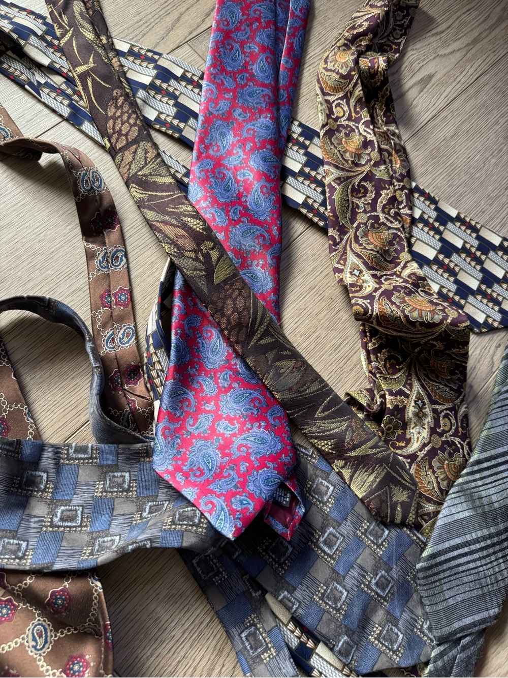 Lot of 10 men’s ties. Various brands.